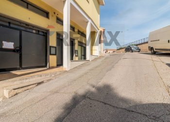 Edificio all\'aperto - Ufficio Via Cupa
29, Montalto di Castro - foto 6