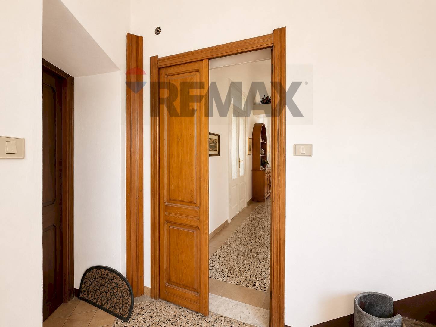 Hall / corridoio - Four-room apartment VIA EMICICLO GARIBALDI
8, Sassari - photo 2