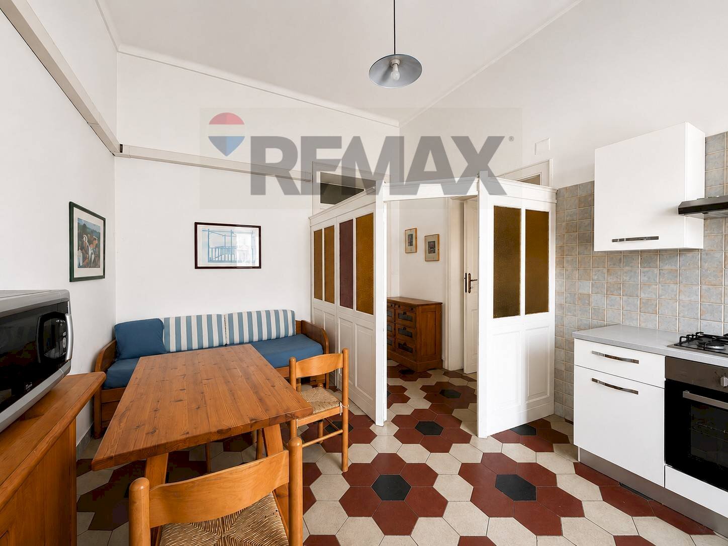 Sala da pranzo - Four-room apartment VIA EMICICLO GARIBALDI
8, Sassari - photo 3