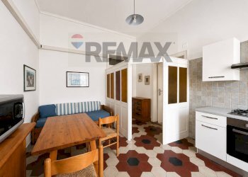 Sala da pranzo - Four-room apartment VIA EMICICLO GARIBLADI
 
8, Sassari - photo 3