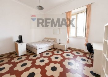 Camera / camera da letto - Four-room apartment VIA EMICICLO GARIBLADI
 
8, Sassari - photo 5
