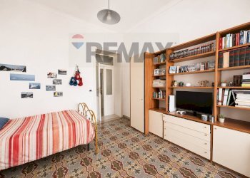 Camera / camera da letto - Four-room apartment VIA EMICICLO GARIBLADI
 
8, Sassari - photo 8