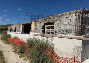 Casa all\'aperto - Villa CONTRADA COZZI SECCHI
 
SNC, Sciara - foto 2
