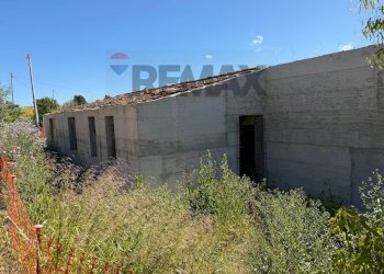 Edificio all\'aperto - Villa CONTRADA COZZI SECCHI
 
SNC, Sciara - foto 4