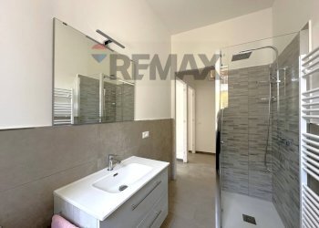 Bagno - Three-room apartment Via Pola
 
33, Bagheria - photo 12