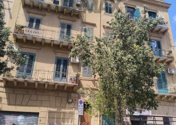 Edificio all\'aperto - Trilocale Via Re Federico
 
81, Palermo - foto 1