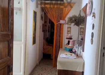 Hall / corridoio - Trilocale Via Re Federico
 
81, Palermo - foto 6