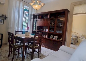 Sala da pranzo - Trilocale Via Re Federico
 
81, Palermo - foto 8