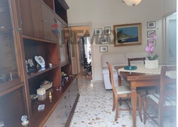 Sala da pranzo - Trilocale Via Re Federico
 
81, Palermo - foto 12