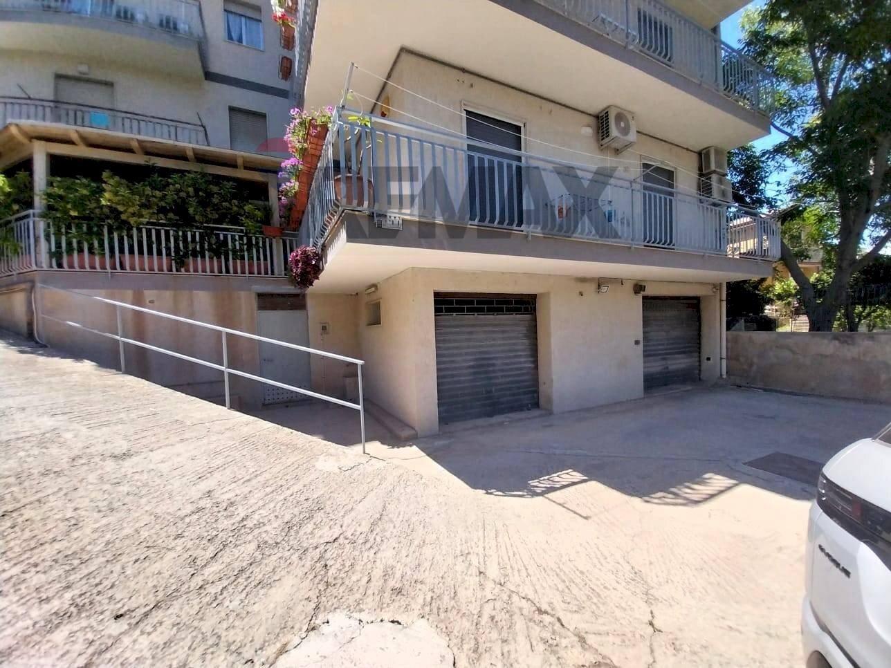 Edificio all\'aperto - Appartamento via Trani
59, Modica - foto 2