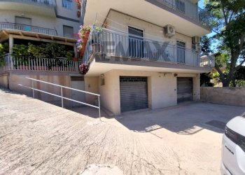 Edificio all\'aperto - Appartamento via Trani
 
59, Modica - foto 2
