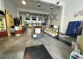 Ricezione / Lobby - Locale Commerciale via Ingegnere Giovanni MIGLIORISI
 
14, Ragusa - foto 8