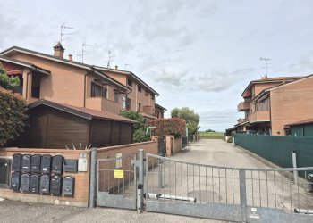 Foto 1 - Terraced Villa via cento
 
12 a, Ferrara - photo 1