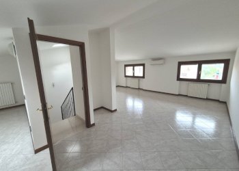 Foto 2 - Terraced Villa via cento
 
12 a, Ferrara - photo 2