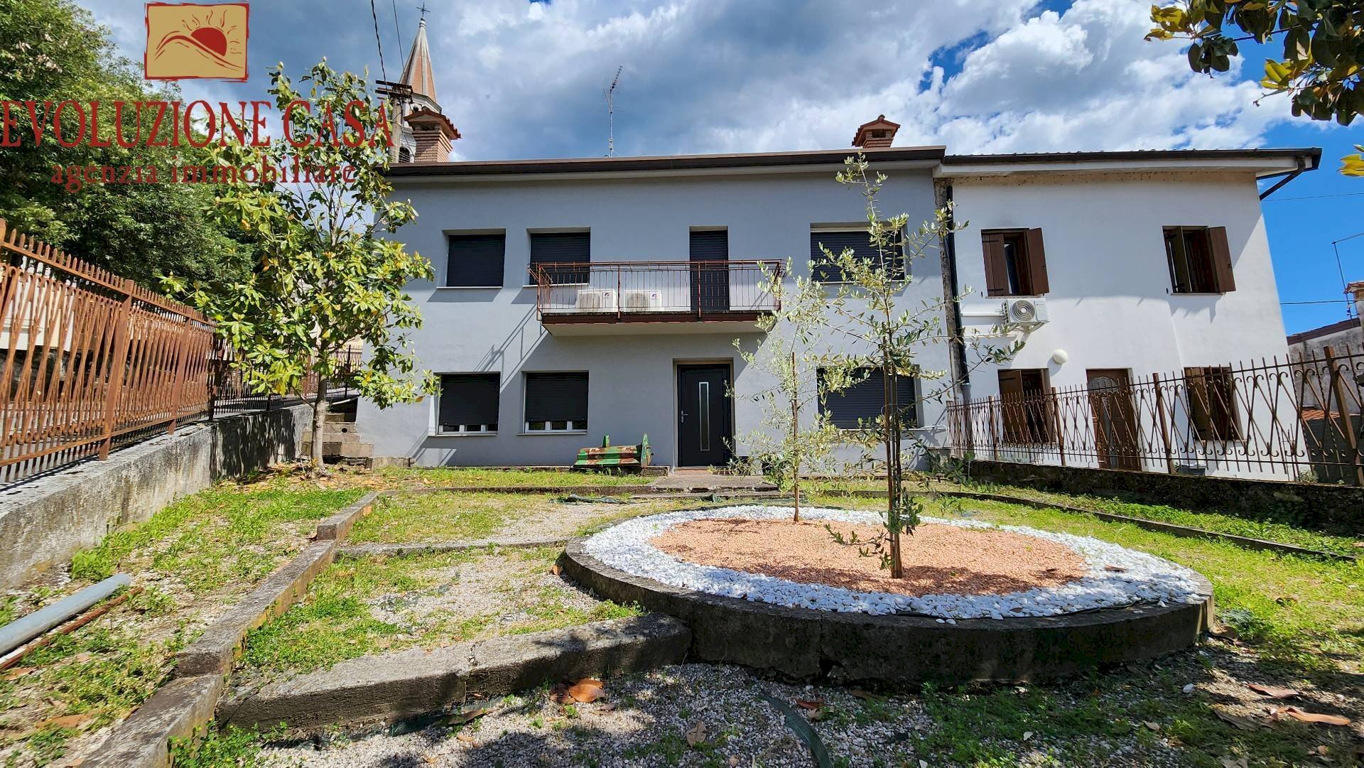 Foto 1 - Casa indipendente salita san michele
 
6, Sagrado - foto 1