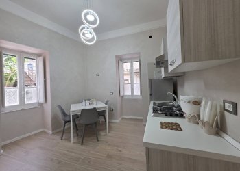 Foto 1 - Three-room apartment Via Bartolomeo Prignano
 
1, Salerno - photo 1