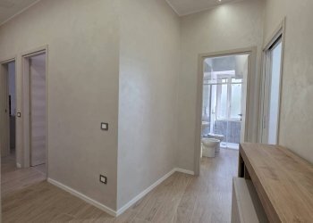 Foto 3 - Three-room apartment Via Bartolomeo Prignano
 
1, Salerno - photo 3