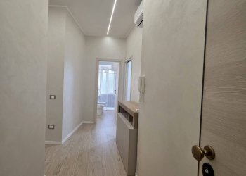 Foto 5 - Three-room apartment Via Bartolomeo Prignano
 
1, Salerno - photo 5