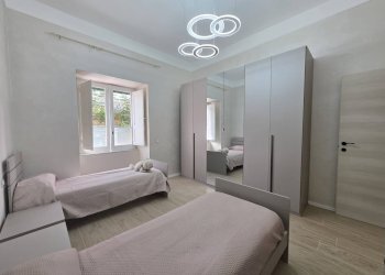 Foto 7 - Three-room apartment Via Bartolomeo Prignano
 
1, Salerno - photo 7
