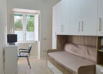 Foto 11 - Three-room apartment Via Bartolomeo Prignano
 
1, Salerno - photo 11