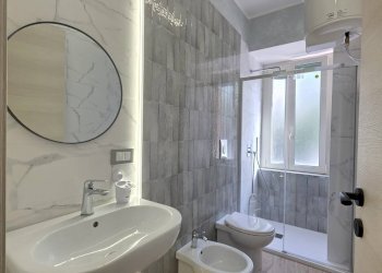 Foto 15 - Three-room apartment Via Bartolomeo Prignano
 
1, Salerno - photo 15