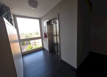 Interno palazzo - Two-room apartment via Melozzo da Forlì, Bologna - photo 28