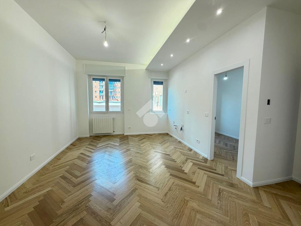 Three-room apartment Via Ovada, Milano (neighborhood Famagosta) - photo 2