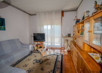 Foto 4 - Villa via delle pellizzine
 
5, Vanzaghello - photo 4