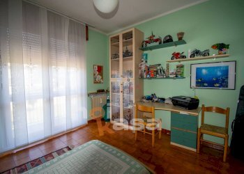 Foto 14 - Villa via delle pellizzine
 
5, Vanzaghello - photo 14