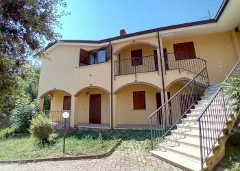 12 FACCIATA - Appartamento Via Margherita d'Austria 29, Abbateggio - foto 7
