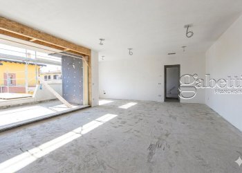 zona giorno - Four-room apartment Via Antonio Vivaldi, Dairago - photo 2