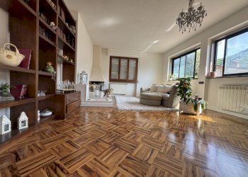 sala - Apartment via di Cavarzano, Vernio - photo 8