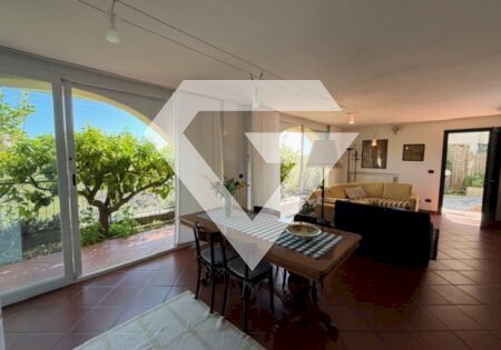 living - Four-room apartment Via Cappella Nuova, Boissano - photo 1