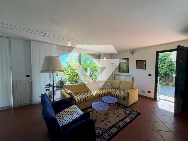 living - Four-room apartment Via Cappella Nuova, Boissano - photo 2