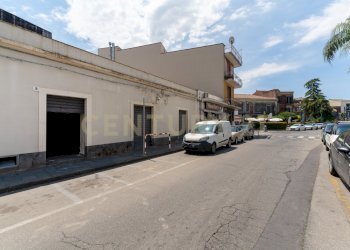 Bottega Marconi (6) - Locale Commerciale Piazza Guglielmo Marconi 19, San Gregorio di Catania - foto 4