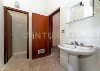 Bottega Marconi (17) - Locale Commerciale Piazza Guglielmo Marconi 19, San Gregorio di Catania - foto 15