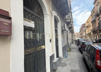 IMG_8011 - Appartamento Via Celeste 118, Catania - foto 1