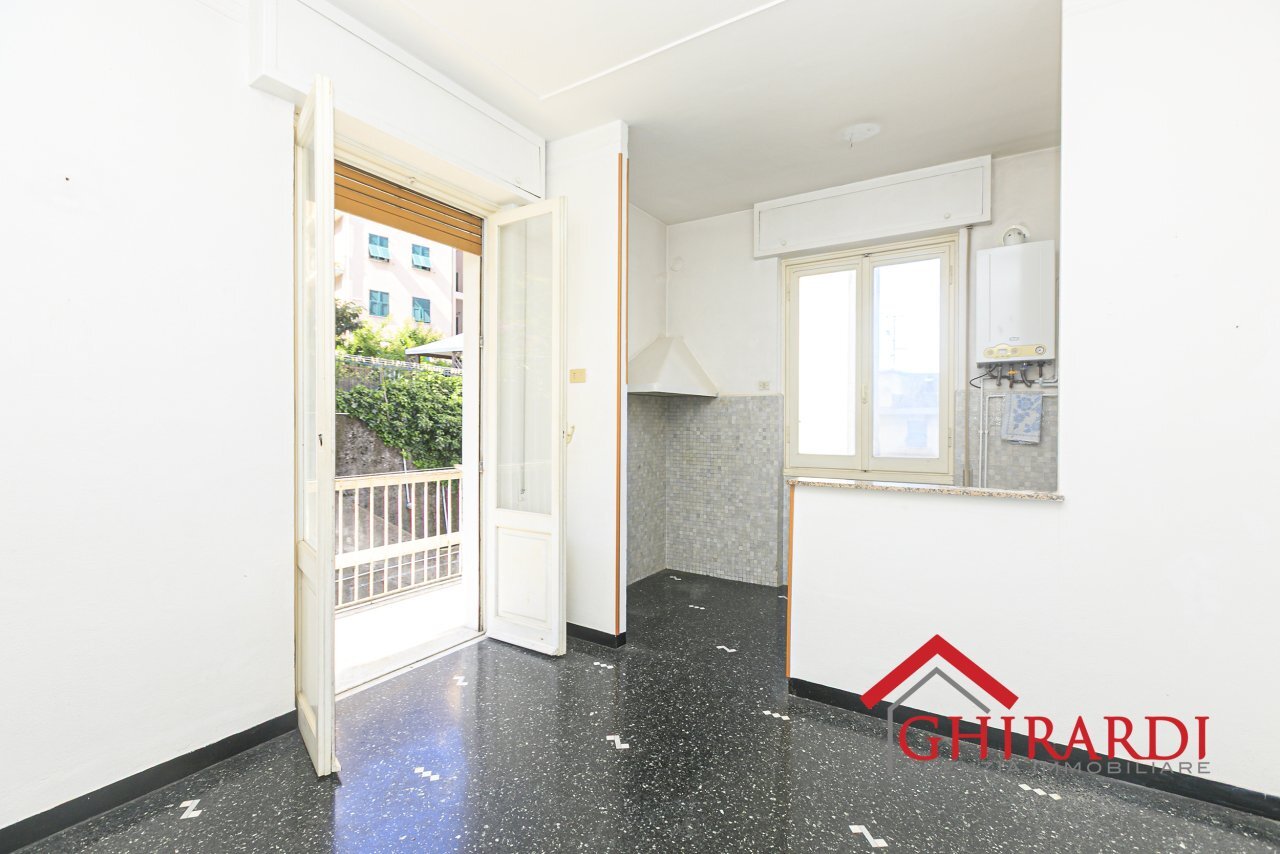 3.1 CUCINA - Appartamento Via Antonio Sant'Elia 21, Genova (zona Sestri Ponente) - foto 1