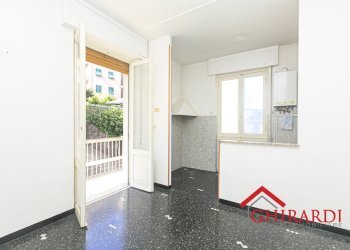 3.1 CUCINA - Appartamento Via Antonio Sant'Elia 21, Genova (zona Sestri Ponente) - foto 1