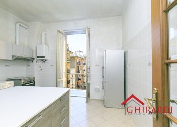 3.0 cucina - Appartamento Via Giuseppe de Notaris 4, Genova (zona Sestri Ponente) - foto 10