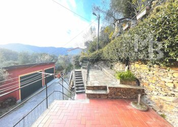 INGRESSO E TERRAZZO - Three-room apartment Via del Camoglino 15, Avegno - photo 1