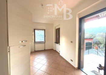 CUCINA INGRESSO - Three-room apartment Via del Camoglino 15, Avegno - photo 15