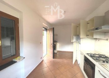 CUCINA INGRESSO - Three-room apartment Via del Camoglino 15, Avegno - photo 17