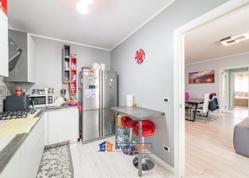 Four-room apartment Bra - photo 1