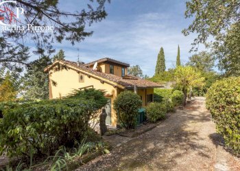 Settignano vendesi villa con giardino - Villa via de' Fancelli
 
10, Firenze - foto 4