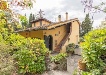 Settignano vendesi villa con giardino - Villa via de' Fancelli
 
10, Firenze - foto 5