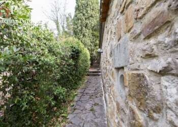 Settignano vendesi villa con giardino - Villa via de' Fancelli
 
10, Firenze - foto 8