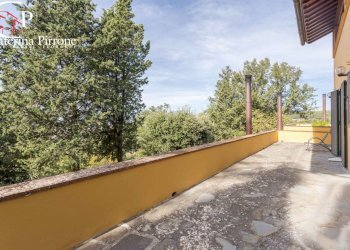 Settignano vendesi villa con giardino - Villa via de' Fancelli
 
10, Firenze - foto 9
