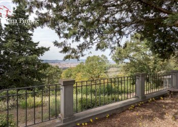 Settignano vendesi villa con giardino - Villa via de' Fancelli
 
10, Firenze - foto 16