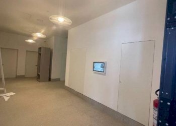Interno palazzo - Two-room apartment via Gaetano Sbodio, 41, Milano (neighborhood Lambrate) - photo 3